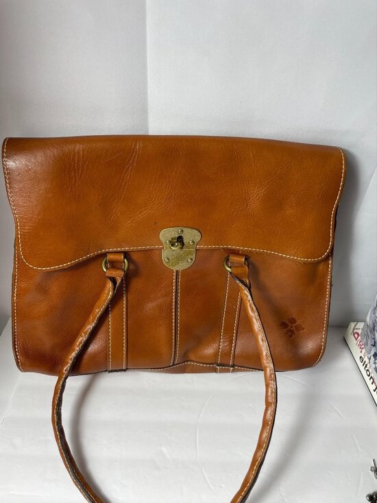 Patricia Nash Handbags - Patricia Nash Satchel Tan Leather Brass Lock Dual Handle Handbag Vintage Style